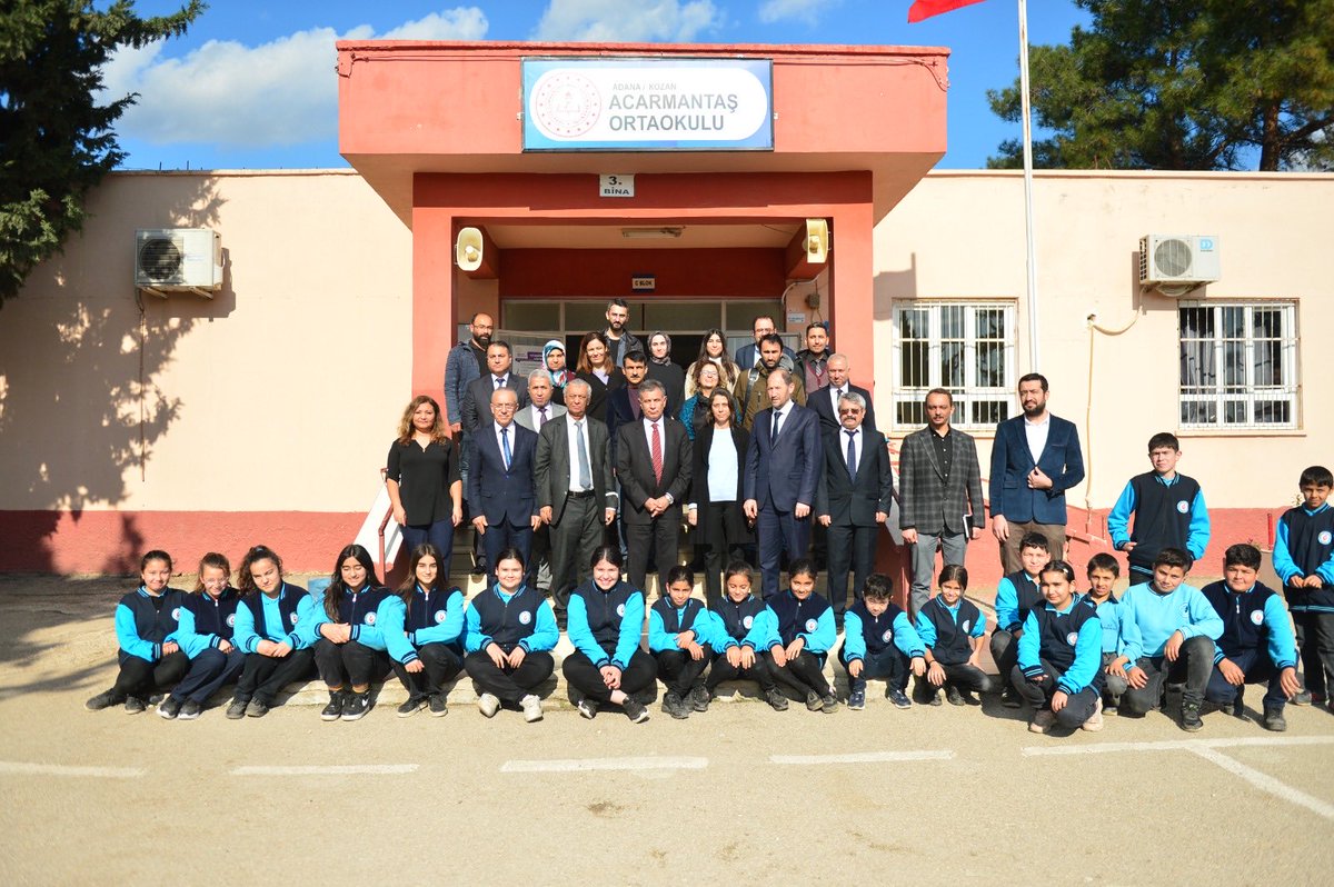 Kozan Acarmantaş Ortaokulunu ziyaret ettik. İstekli dinamik bir kadro ve doğayla bütünleşmiş bir okul. Güzel eğitim ortamları. Tüm ekibi tebrik ediyorum.