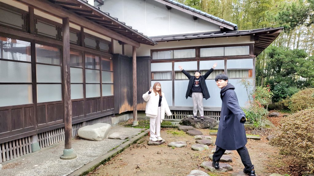 yuta____0131's tweet photo. 『一人暮らしする方！必見！』

福井県坂井市の古民家を借りて、農業とか地域のコミュニティにも関わりながら、住める"シェアハウス"を作っています！

暮らしの学び舎です！
住みたい人いれば、4月から住みませんか？！🥰🥰

#春から福井県立大学
 #春からfpu
 #春から福大
 #春から福井大学 https://t.co/DqIXQ5PK52