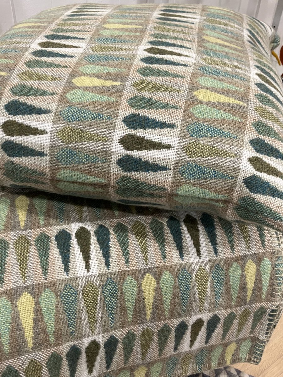 These gorgeous throws and blankets are just perfect for these cold winter nights. Beautifully made and so soft. On show alongside all the other art and handmade crafts right now