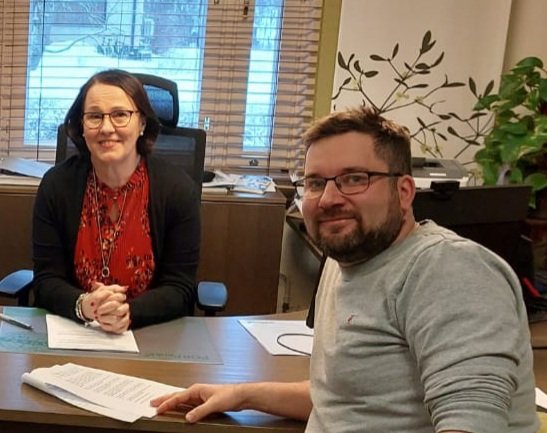 Ja kiitos Hannaleena Riihimäelle kaupanvahvistuksesta sekä loistavista Kannonkosken paikallisista pankkipalveluista. Ja kunnan tekninen johtaja Jukka Tuohimaa valmisteli asian ansiokkaasti.