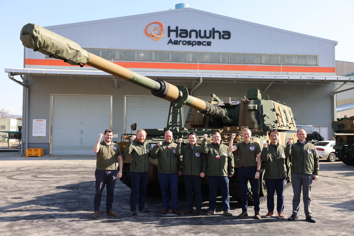 LMUKNews's tweet photo. A team of our engineers are visiting Hanwha Aerospace in Korea this week to talk about how we’ll build the #K9A2 turrets in the UK. #UKJobs #Engineering #AdvancedManufacturing #MobileFiresPlatform @K9TeamThunderUK https://t.co/gD5p01iDTo