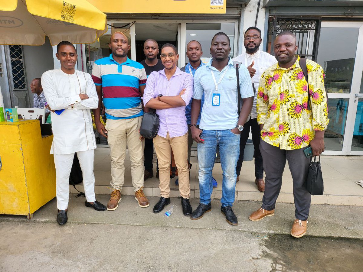 WeCashUp_app's tweet photo. Maximisez vos recettes en devenant distributeur des produits et services #WeCashUp !

Vous êtes agents mobile money ? Grossiste ou détaillant ? Rejoignez-nous en cliquant sur https://t.co/xbfEuA8DK3

#WeCashUp #AssuranceSanté #MobileMoney #Application #CarteVisa #Ecobank https://t.co/jHg1S5E4GS