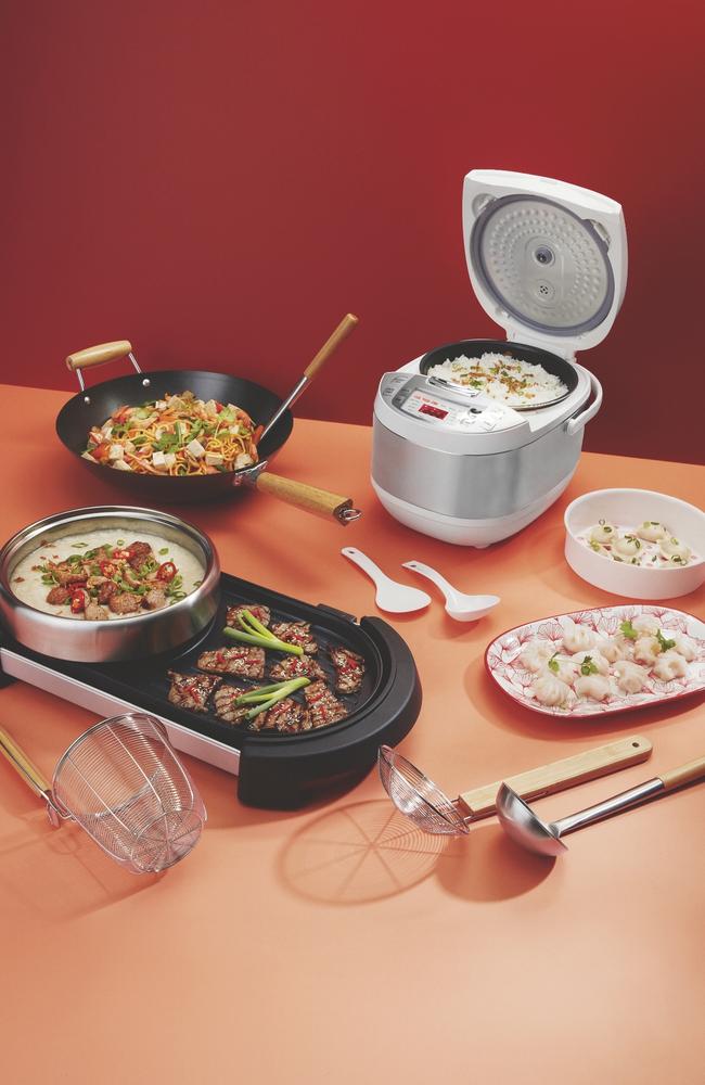 HotpotAmbassdr's tweet photo. The perfect combination. ALDI in Australia has brought back its popular hotpot &amp; grill item just in time for Spring Festival. If you're located in Australia, it's $68.88 (https://t.co/q9Oe5ytolH) https://t.co/Hru0GD4LtN
