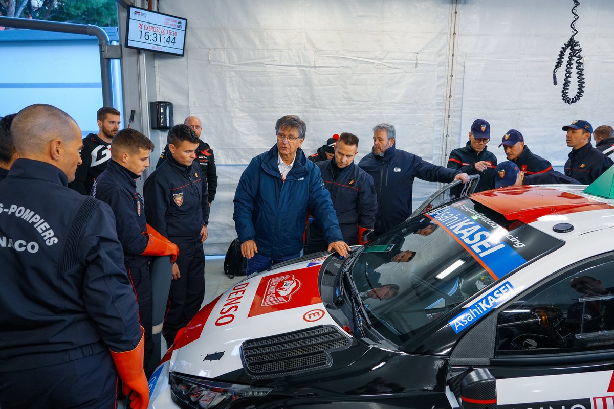 ACM_Media's tweet photo. 👨‍🚒 Les équipes des Sapeurs Pompiers de Monaco étaient mobilisées cet après-midi dans le Parc Assistance du #RallyeMonteCarlo pour un exercice d'extraction d'un équipage en cas d'accident avec les spécificités qu'impliquent les voitures Rally1 Hybrid ⚡ https://t.co/Vp4XqyfpwT