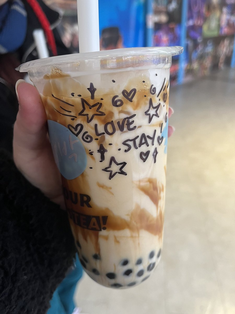 HELP! Pls retweet!

Please help me find the adorable, lee know bias, stay who made my drink today at moya bubble tea shop in Norwich! 💖💖