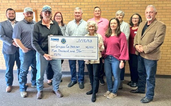 AtmosFredi's tweet photo. Honored to partner with @GraysonHabitat and visit with their board of directors in #Sherman last week! #FuelingSafeAndThrivingCommunities is something @atmosenergy truly stands behind! https://t.co/87yAO6jzRy
