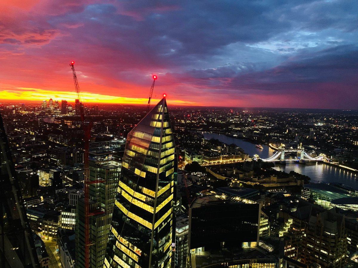 STSDesigns's tweet photo. Amazing early morning view from a high rise site.🌆
#construction #london #architecturedesign https://t.co/AMcFd43vPe