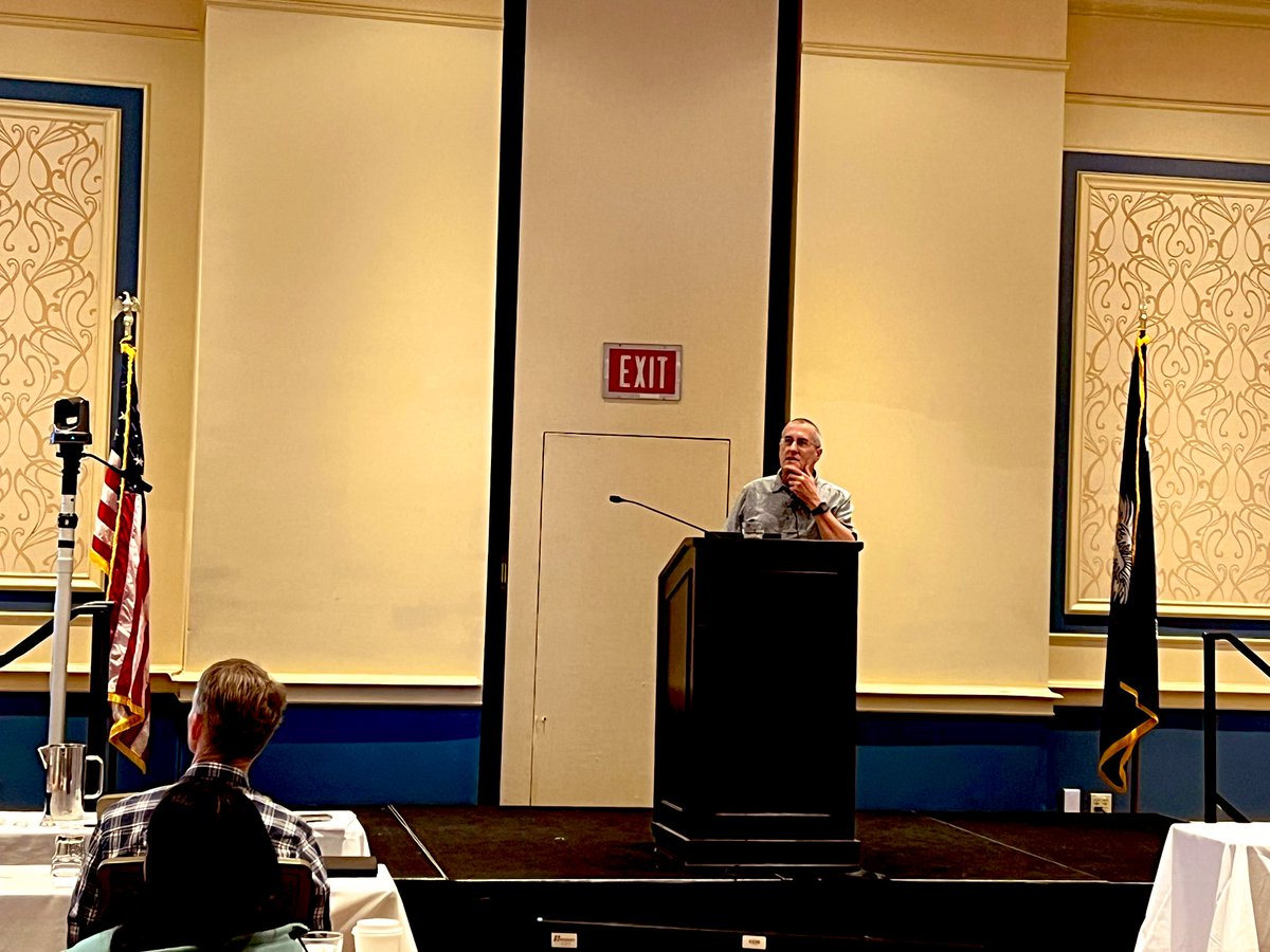 Last talk of the day by PI @brunlabCaulo from Université de Montréal at #blastmeeting2023. His talk on cell death and eDNA-induced biofilm dispersion by Caulobacter crescentus was a perfect segue to disperse for the day! Check it out at elifesciences.org/articles/80808. <a href="/BlastMeetings/">BLAST Meetings</a>