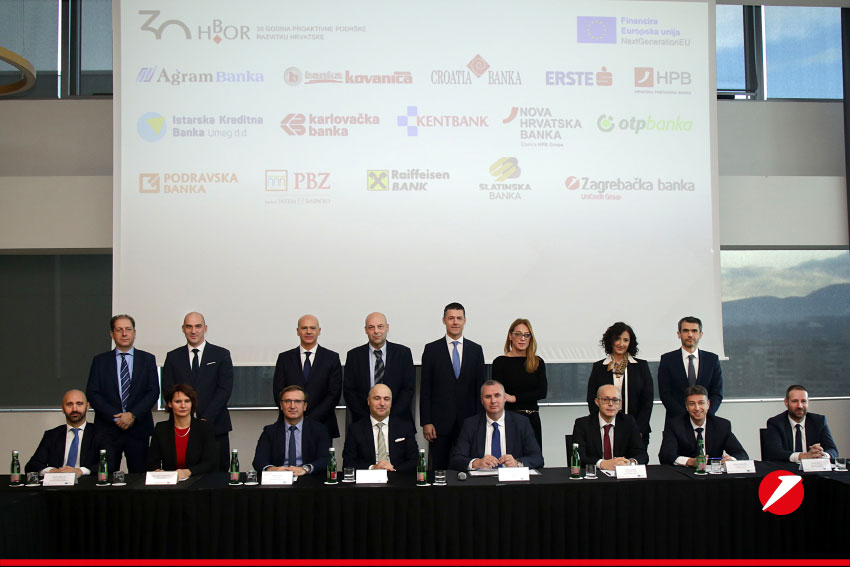 zabaINFO's tweet photo. #OurClients: #Zaba zajedno s 14 ostalih poslovnih banaka potpisala s #HBOR Sporazum o suradnji na poslovima subvencioniranja kamata iz sredstava Nacionalnog plana oporavka i otpornosti.🤝 Velikom broju poduzetnika i javnih subjekata bit će omogućeni povoljni uvjeti financiranja. https://t.co/nxFuHcpQUv