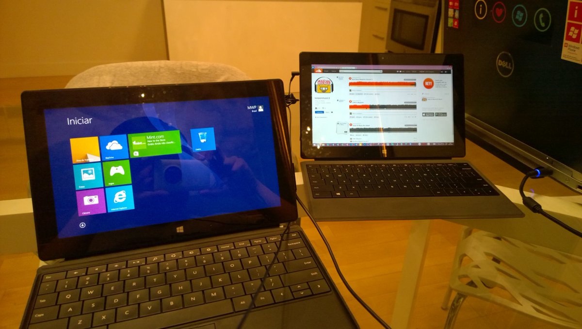 AndreHBuss's tweet photo. O tempo voa olha como elvoluiram os #MicrosoftSuface #Surface https://t.co/RviSRNSWby