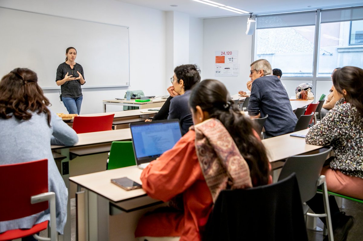 IBEI's tweet photo. ▶️VIDEO | The expansion of the Internet &amp; the development of new measurement tools present exciting opportunities for researchers. Melanie Revilla (IBEI) explores potential advantages &amp; disadvantages for #WebSurvey Data.

🎞️#IBEIresearchSeminar recording: https://t.co/sl7mrT2DV6 https://t.co/Neu0cG555k