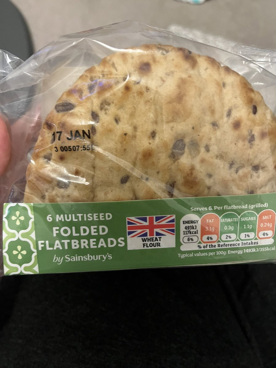 erdiliel83's tweet photo. @sainsburys not happy to have received expired flatbread with my order today! https://t.co/RclAt83Mqt