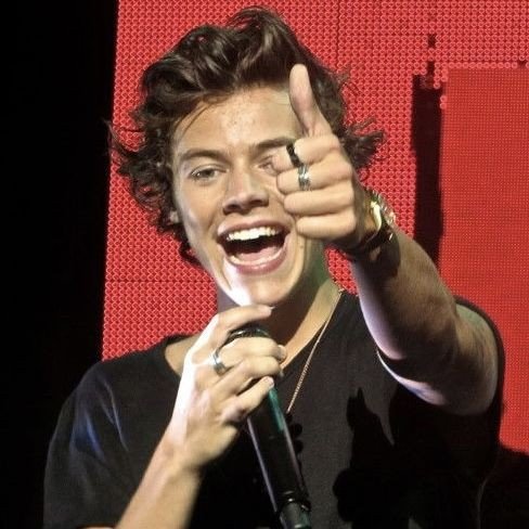 giulsthecherry's tweet photo. I vote for #HarryStyles for #FaveResidency at the #iHeartAwards <3 https://t.co/lWZD51U1By
