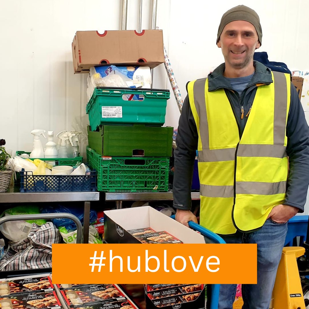 Welcome to David! One of our new Volunteers😊He had to double check his calendar twice one morning last week, as he picked up both Mince Pies, Christmas Choccies and Hot Cross Buns in the same round 🤣🤣 We love the post Christmas confusion! #volunteering #surplus #easter