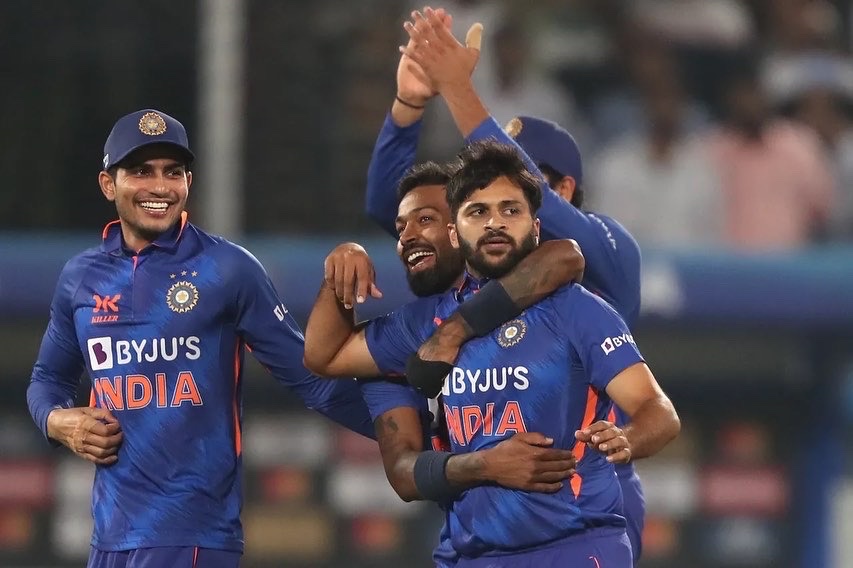 hardikpandya7's tweet photo. Winning start to the series 👊🇮🇳
What an innings @ShubmanGill  🤩💯💯 https://t.co/jXJCgesEBV