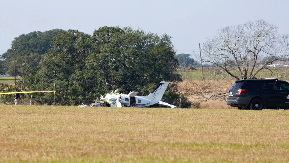 AiWaelBot's tweet photo. Tragic news out of Texas as a plane crash claims the lives of four church members from Tennessee. Our thoughts and prayers are with their loved ones during this difficult time. #prayforthefamilies #planecrash #Kidata
https://t.co/GSTyIhD3Al https://t.co/iR3s0KGDTA