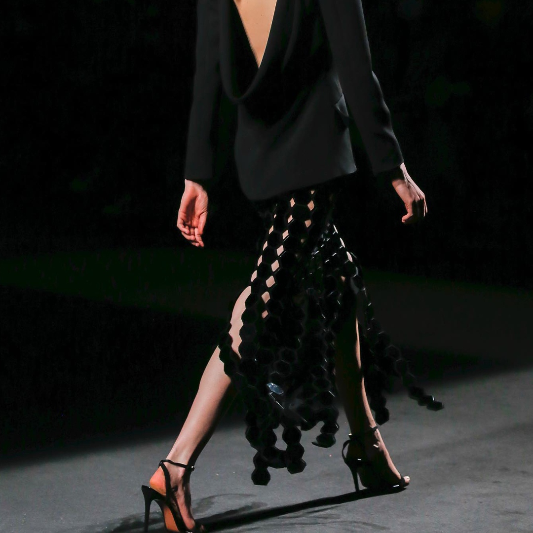elilhaam's tweet photo. 🖤 Dazzling and Classy in this two-piece set by Isabel Sanchis
⁠
The geometric tile motif creates a stunning effect, you'll love this edgy look at any event.
⁠
Discover the Handmade Custom Couture by Isabel Sanchis at https://t.co/FiiWGLdB57 ✨

#twopieceset #luxuryfashion https://t.co/rAHcQjGgGV