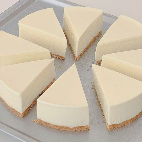 daily_dolce's tweet photo. Cheesecake https://t.co/ybcDbAwqyA