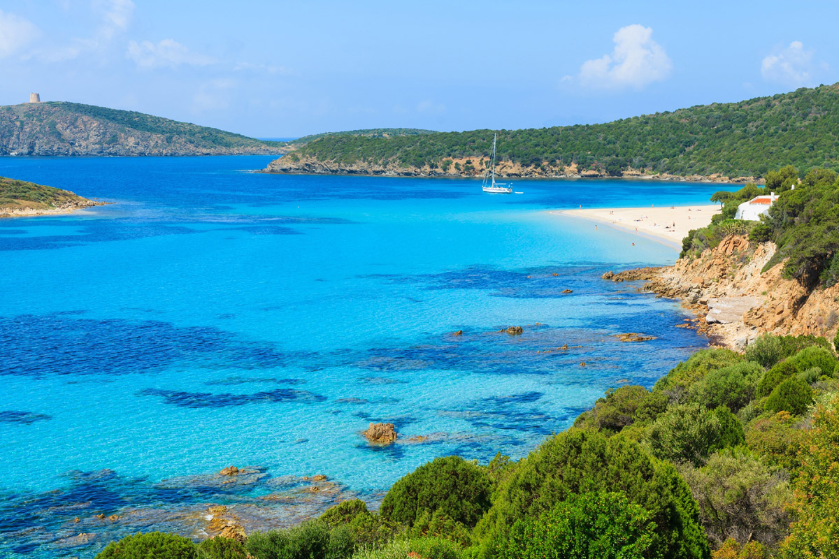 lonelyplanet_es's tweet photo. Arena blanca, aguas turquesas... En nuestro blog te presentamos las 10 mejores playas de Cerdeña.

https://t.co/67xiWF4mOX https://t.co/RAQP6hedIk