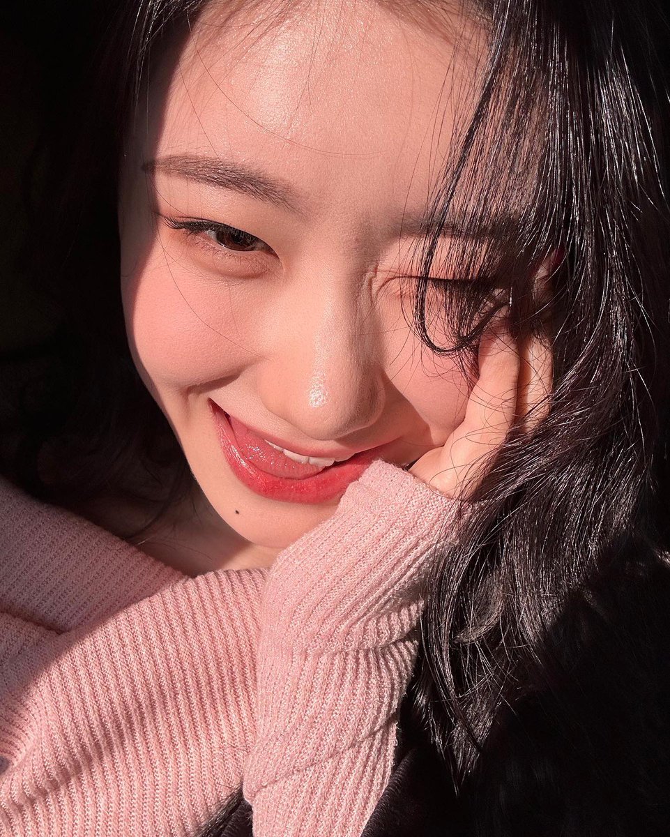 CHAERYFILES's tweet photo. instagram update https://t.co/87sXmM84KB