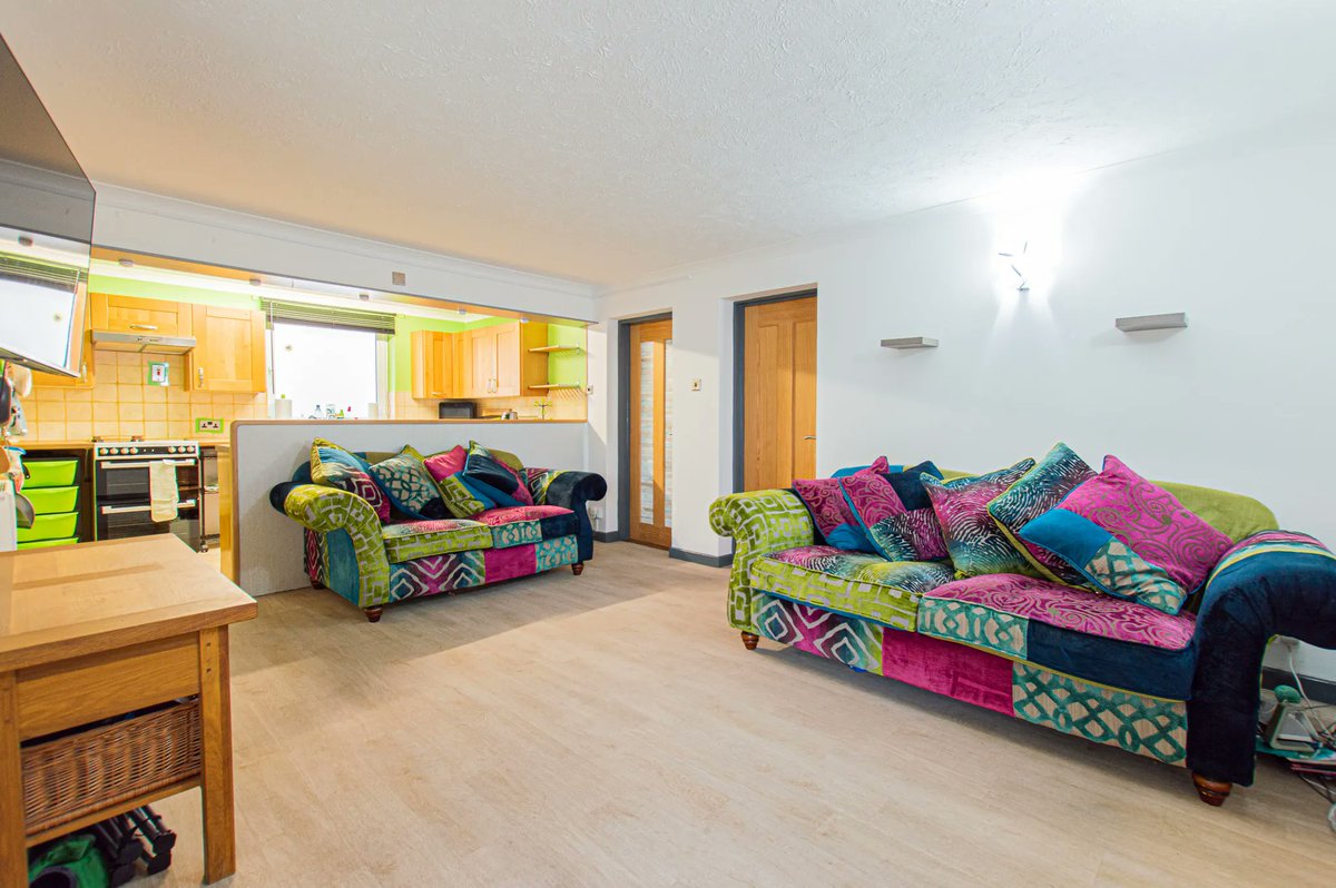 Sheppards Estate Agent tweet media