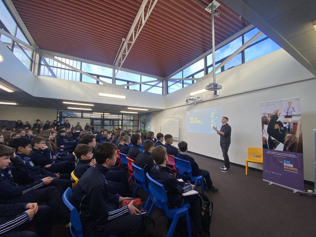 A huge thank you to our Jigsaw representative Barry from <a href="/JigsawYMH/">JigsawYMH</a> who came in to us in <a href="/OldBawnCS/">Old Bawn Community School</a> today 🎉 Our 1st and 5th year students gained a wealth of information about the services Jigsaw provide, and all the ways they can help us manage our mental health! #wellbeingweek