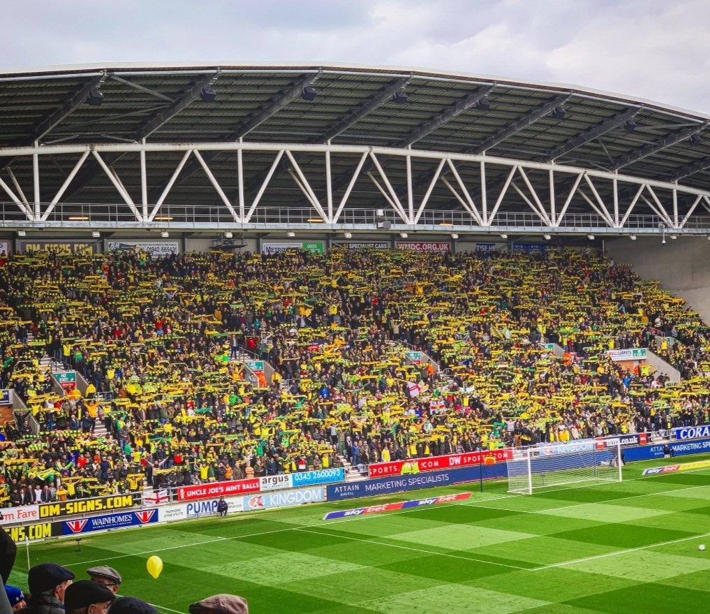SCARVES UP FOR THE BOYS. 2,500 Canaries are making the trip to Coventry on Saturday. How about we give them a proper display of the best colours in world football when they walk out onto the pitch? 

If you're going, bring a #NCFC scarf

RTs appreciated