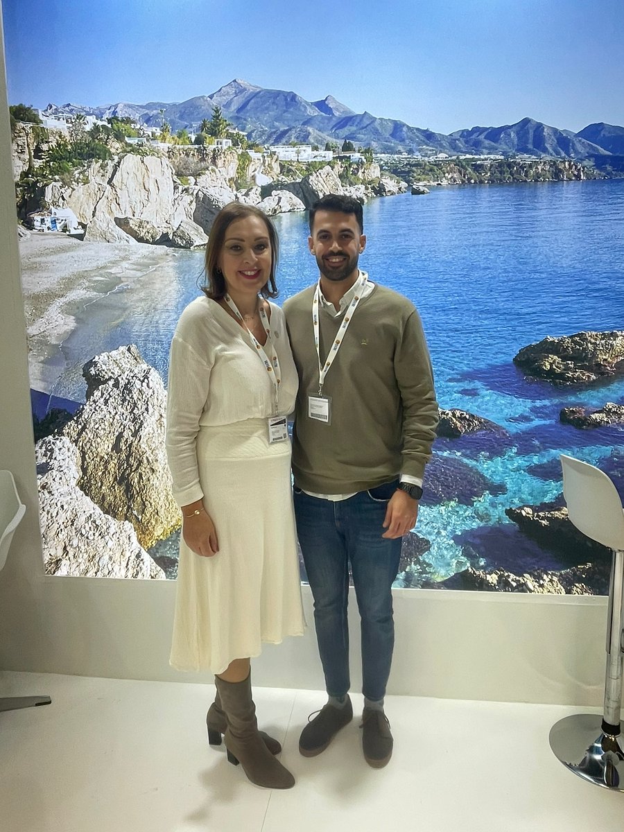 hotelsibarys's tweet photo. Estamos en @fitur_madrid en el stand de @Ayto_Nerja y @CuevadeNerja apoyando nuestra localidad como destino y ofreciendo un descuento del 15% en nuestro hotel a todos los clientes que pasen por el stand de Nerja y se lleven nuestro folleto informativo.
#Fitur2023  #nerja https://t.co/bIrnMiSGUX