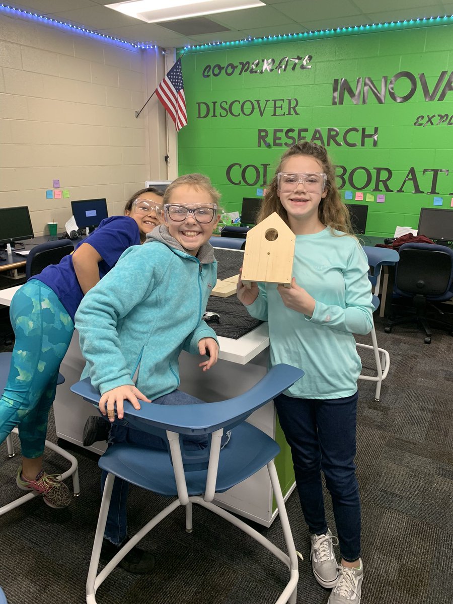 MrsAdamsTCETech's tweet photo. Girl power in action! Captured their teamwork, determination and also their sense of accomplishment on their birdhouses today. #GirlsofSTEM #TCEProud @MatthewMillerpe @TCCSTrojans https://t.co/cV7h6NtnFI