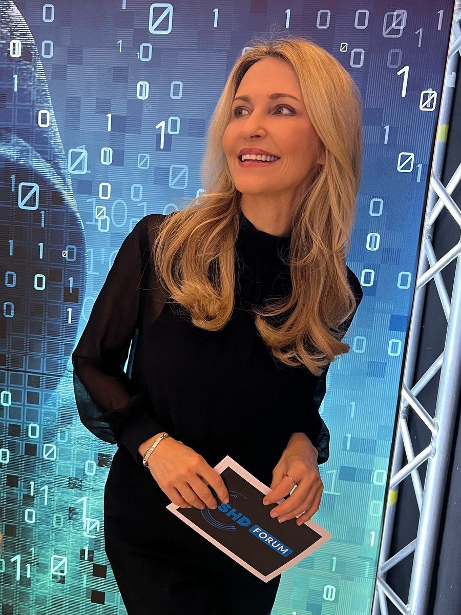 Day 1 of the SHD Forum 2023 is done. Really enjoyed to be on stage again ☺️ #IT #future #shd