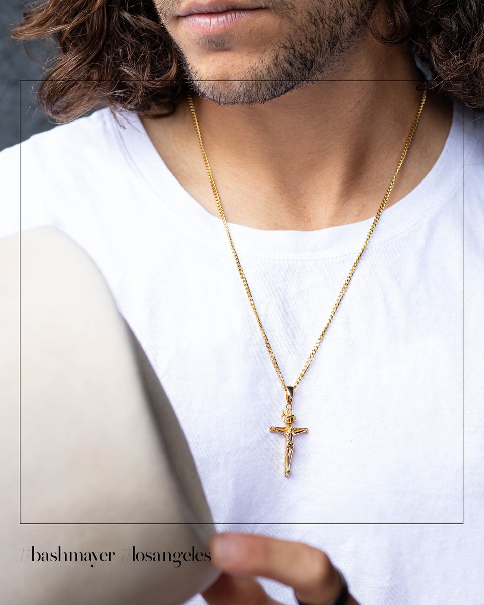 BashMayer's tweet photo. 📸 
.
.
.
.
. 
#photography #commercial #client #productphotography  #photooftheday #instagram #photo #picoftheday #like #photographer #fashion #travel #photoshoot #necklace https://t.co/HLS0PLMamS