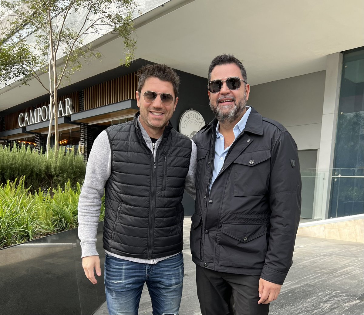 Un tapatío más , llegó por un año y acá se quedó , un gusto verte Capi 🦊