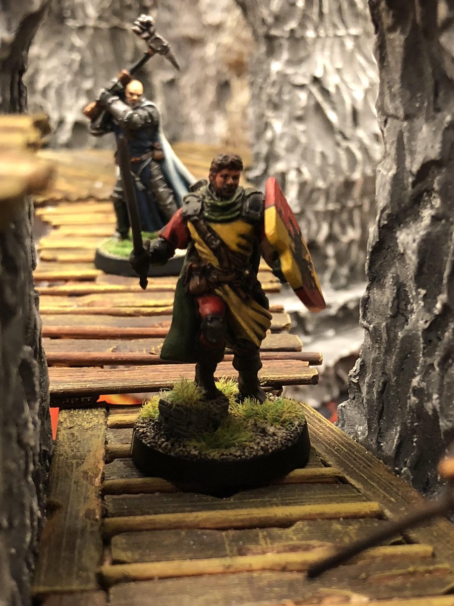 A Faeler Swordsman and Fist of Vidunar explore a cave system deep under the Dorsang Danar. Figures painted by Bryan Bledsoe. dgsgames.com/faeler-swordsm… #ttrpg