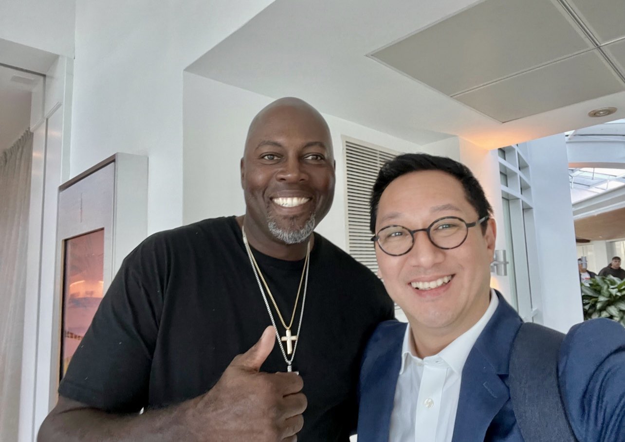 Santa Ono on X: It was great to meet Glen Rice, a member of the 1989  Michigan Wolverine National Championship team and 2000 NBA Champion LA  Lakers.  / X