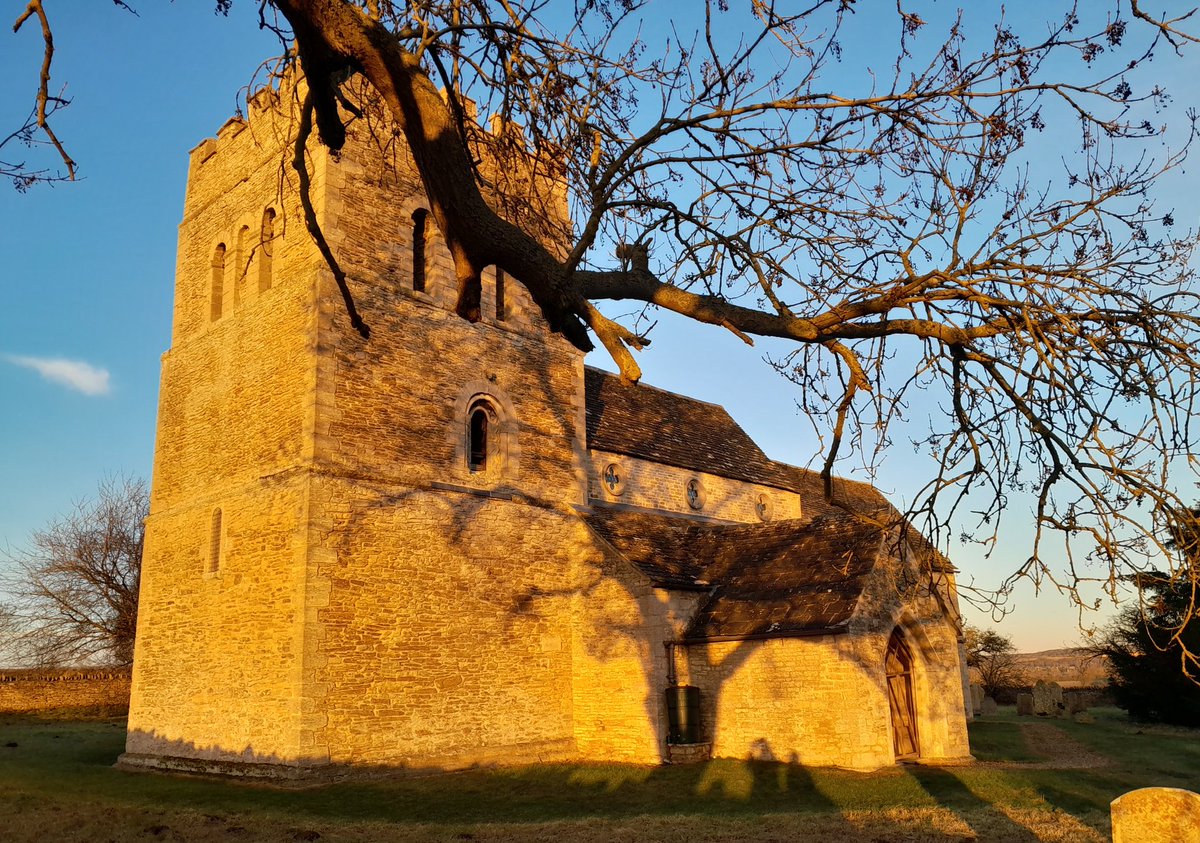 revsrgamble's tweet photo. Tixover church catching the last rays of today's winter sunshine.
#Tixover #Sunshine @IMcMillan https://t.co/YB0WQVhAYC
