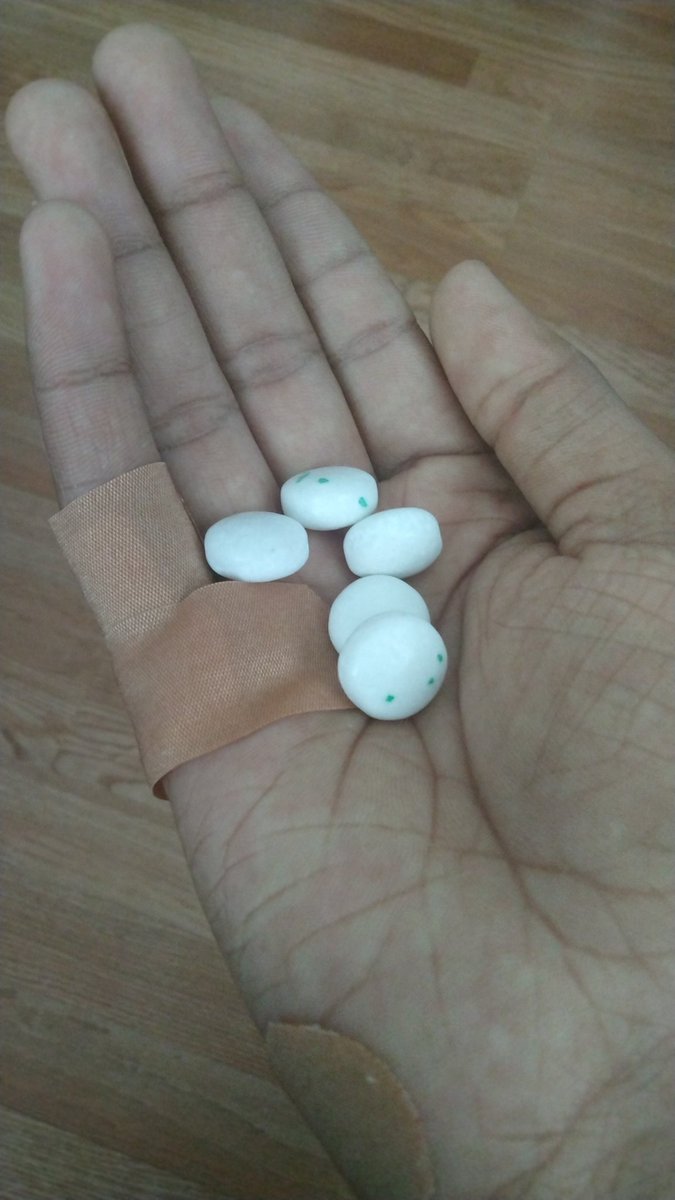 Redaxted808s's tweet photo. 5 mentos to the face hope I don't die today...
#pillpopper #junkie #LLJW https://t.co/NSjt1wGBk6