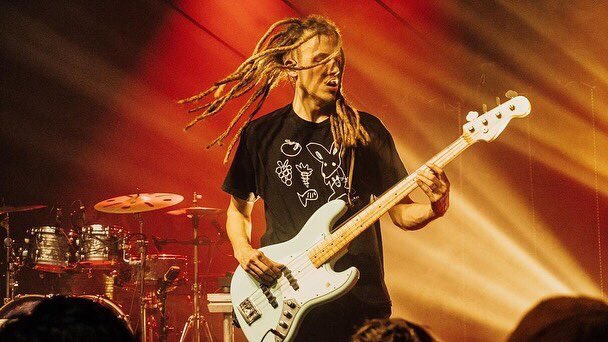 ifismco's tweet photo. Congrats to the homie Zep on his first sold out performance! Rocking our Joey Veggies tee 🦘
#whatszep #livemusic #musician #clothingbrand #ifism https://t.co/fKJk2h2ciH