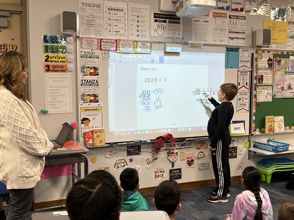 PascarellaLCSD's tweet photo. 4th graders solving division problems using area models and partial quotients. AMAZING conversations rooted in place value. #LCSDisREADY https://t.co/mGUqkqlsZW