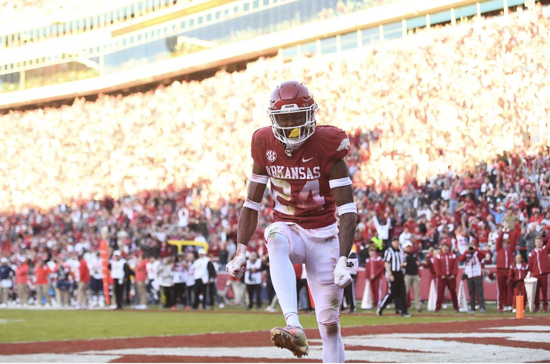 ALL GLORY TO GOD!✝️Blessed To Receive (a)n offer from The University Of Arkansas <a href="/FBCoachJSmith/">Jimmy Smith</a> 
<a href="/Davis33Coach/">CoachRyanDavis33</a> <a href="/FBCoachJSmith/">Jimmy Smith</a>
<a href="/RazorbackFB/">Arkansas Razorback Football</a> <a href="/JeremyO_Johnson/">Jeremy Johnson</a> @RWrightRivals <a href="/BHoward_11/">Brandon Howard</a> <a href="/JosephAHastings/">Joseph Hastings III</a> @Mansell247 @MohrRecruiting <a href="/willhammock/">Will Hammock</a> <a href="/247recruiting/">247Sports Recruiting</a> @On3Recruits