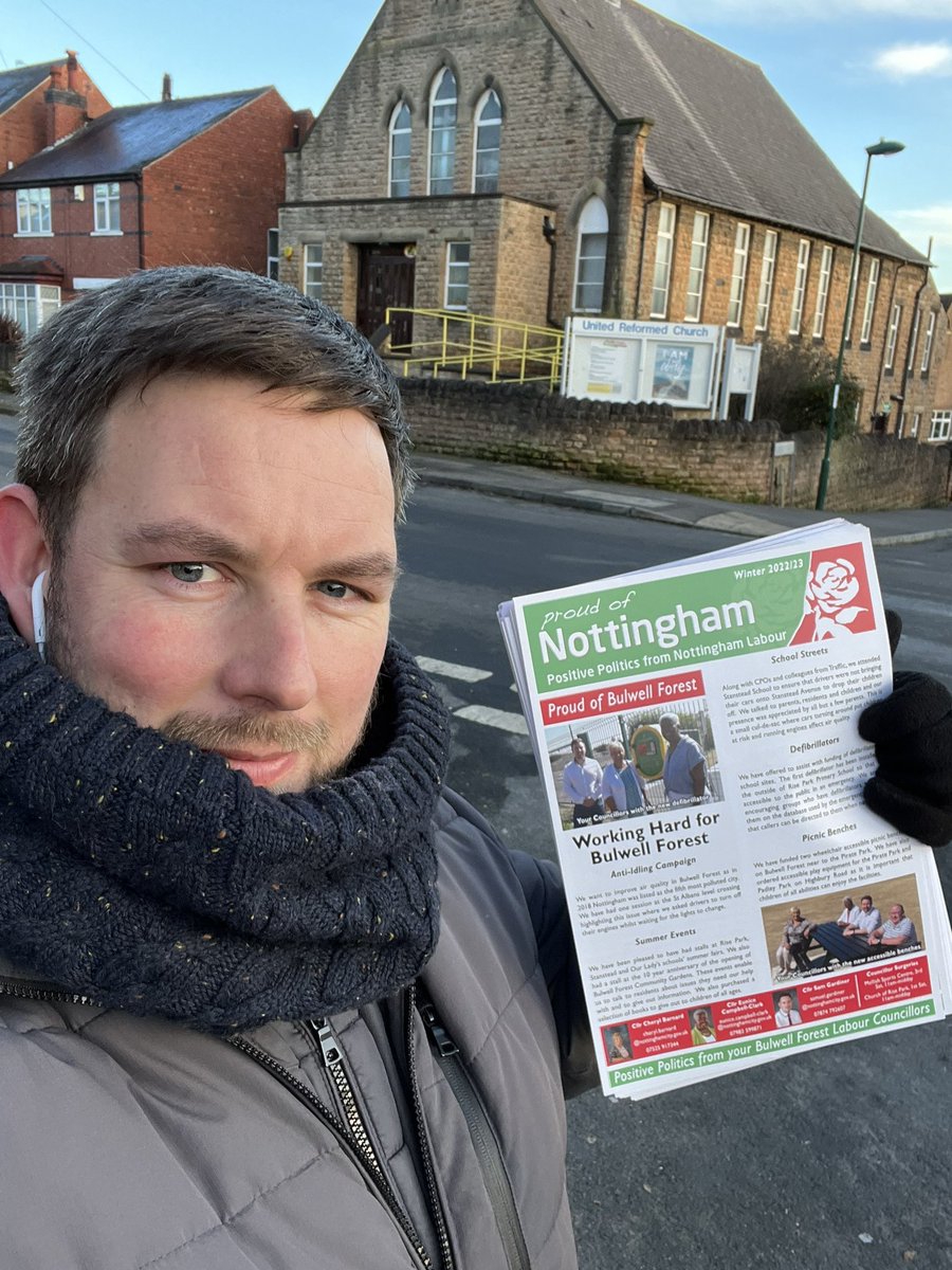 CllrSamGardiner's tweet photo. Out delivering our latest Labour leaflet in Highbury Vale this afternoon and it sure was cold ๐ฅถ
#LocalLabour #AllYearRound https://t.co/TaFzwCGCzj