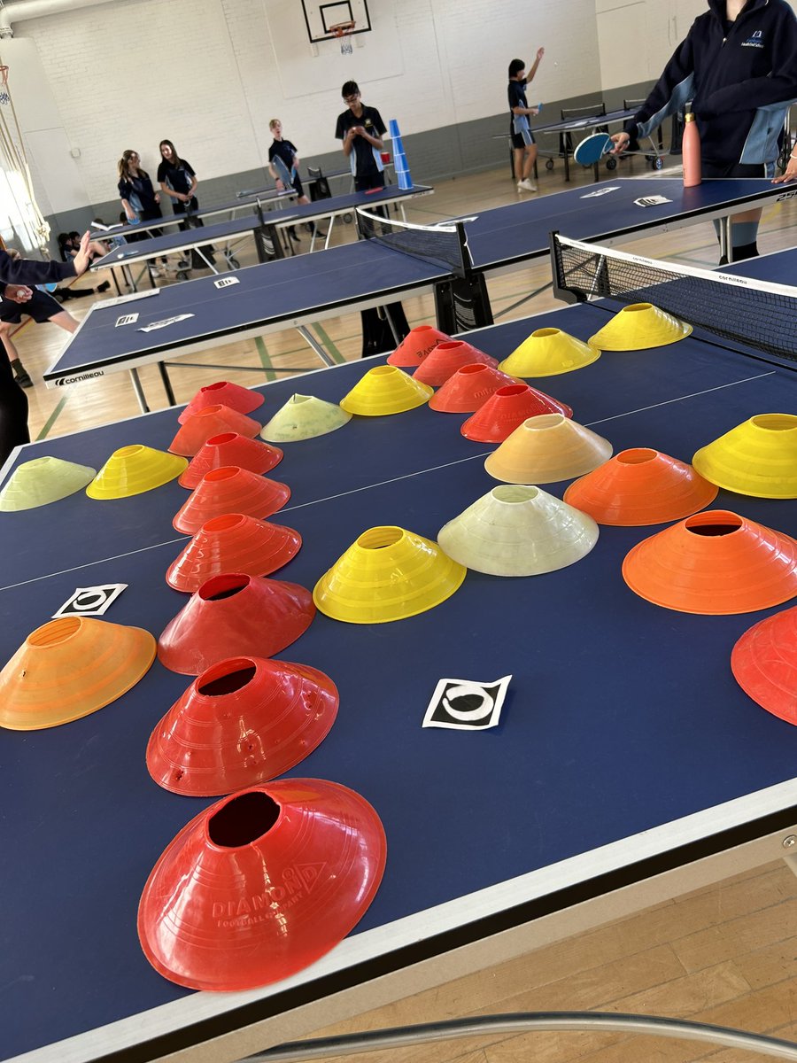 a bit of noughts &amp; crosses, battleships, cup knock down and “serving pong” today with Year 10, focusing on the serve! 🏓