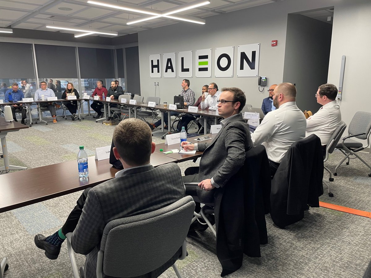 SelectLincoln's tweet photo. Members of the LPED team enjoyed touring Haleon this morning with @USRepMikeFlood! #PlaceToBeLNK https://t.co/ALkJKW4C9J