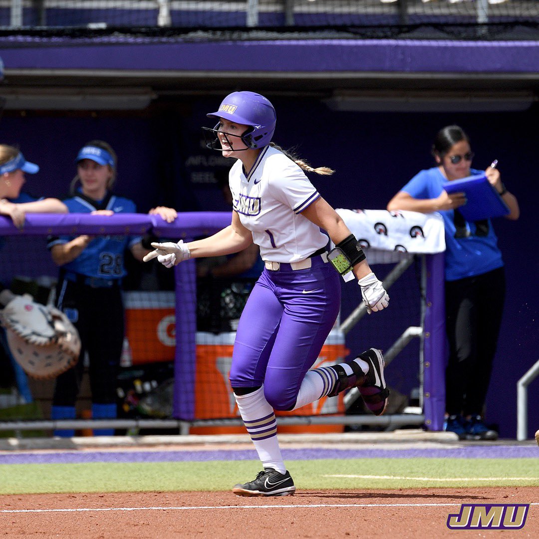 Happy to have Hannah in our infield!🤩 

<a href="/ExtraInningSB/">EXTRA INNING SOFTBALL</a> ranked Hannah Shifflett in the top 20 first baseman in the country!

📝: bit.ly/3GX9p6a

#GoDukes