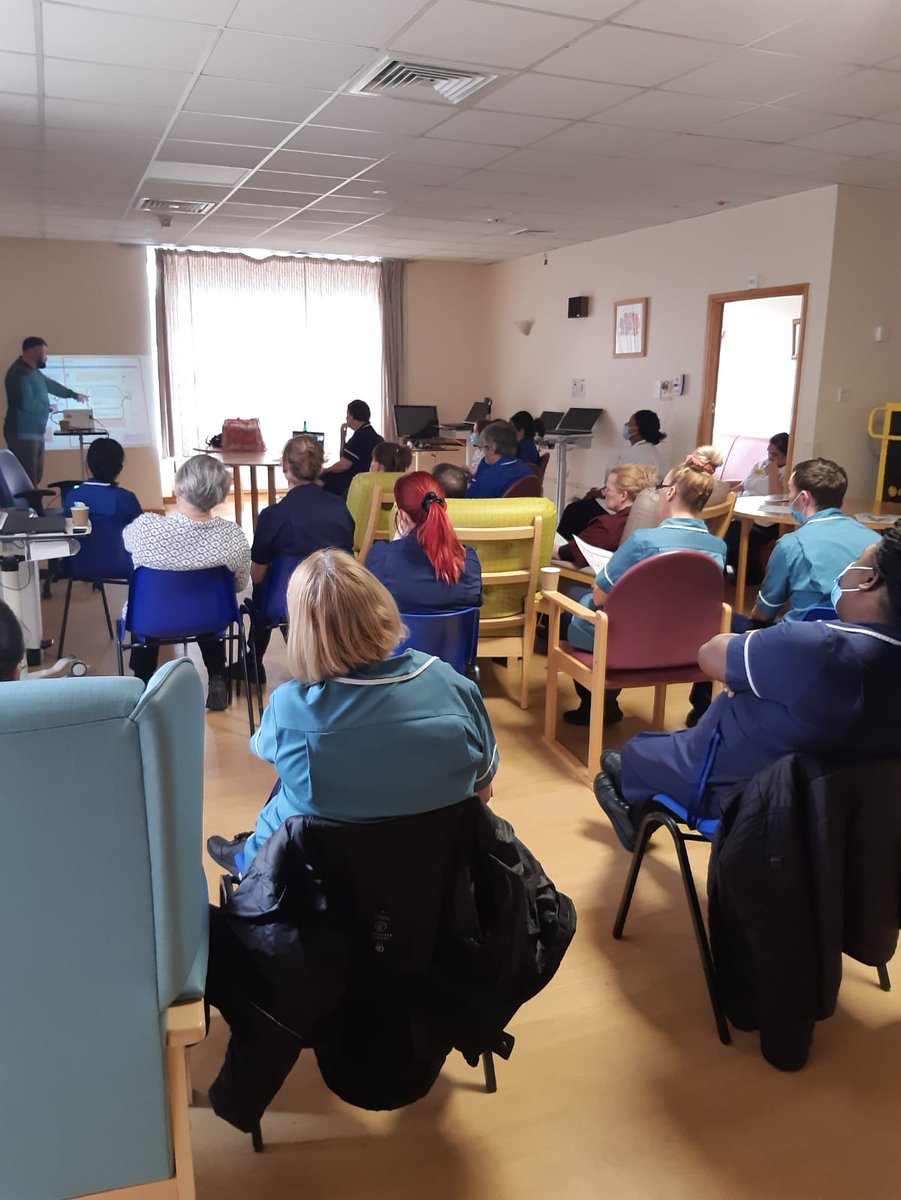So impressed with the turn out today for our session on Dementia services and how to access them, really good engagement from a very committed team on the community wards. #FundamentalsOfCare <a href="/ANNIEWI18240275/">Annie W RN (on Blue Sky too)</a> <a href="/ibedsSWBH/">ibedsSWBH</a>