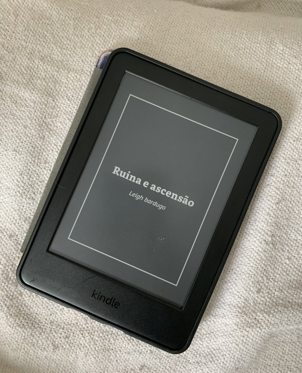 blueameyre's tweet photo. Ruína e Ascensão- Leigh Bardugo 

★★★★☆

“Não estou arruinada. Eu sou a ruína” https://t.co/Rnsnqgzk4u