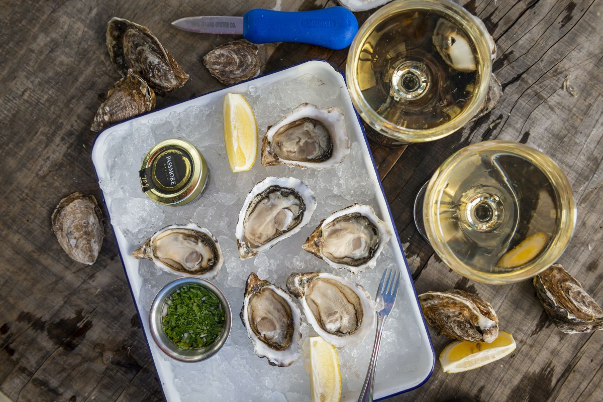 Here’s why local oysters may be hard to find in the Bay Area for a while sf.eater.com/2023/1/18/2356…