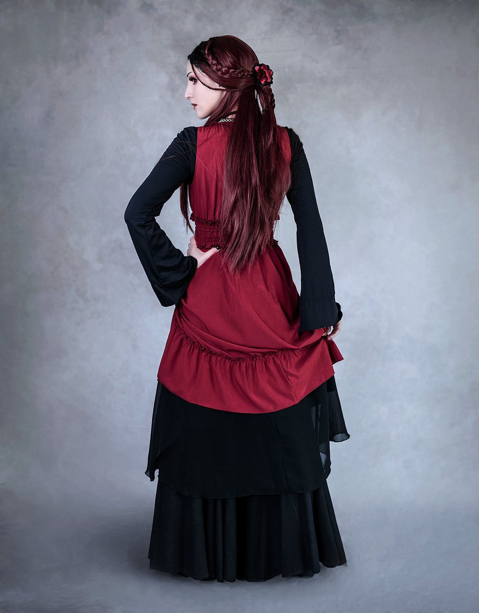 AzulaKurohime's tweet photo. Model/photo/edit: Azula Kurohime
Dress: Scarlet Darkness Brand https://t.co/2Kb0frbr3a