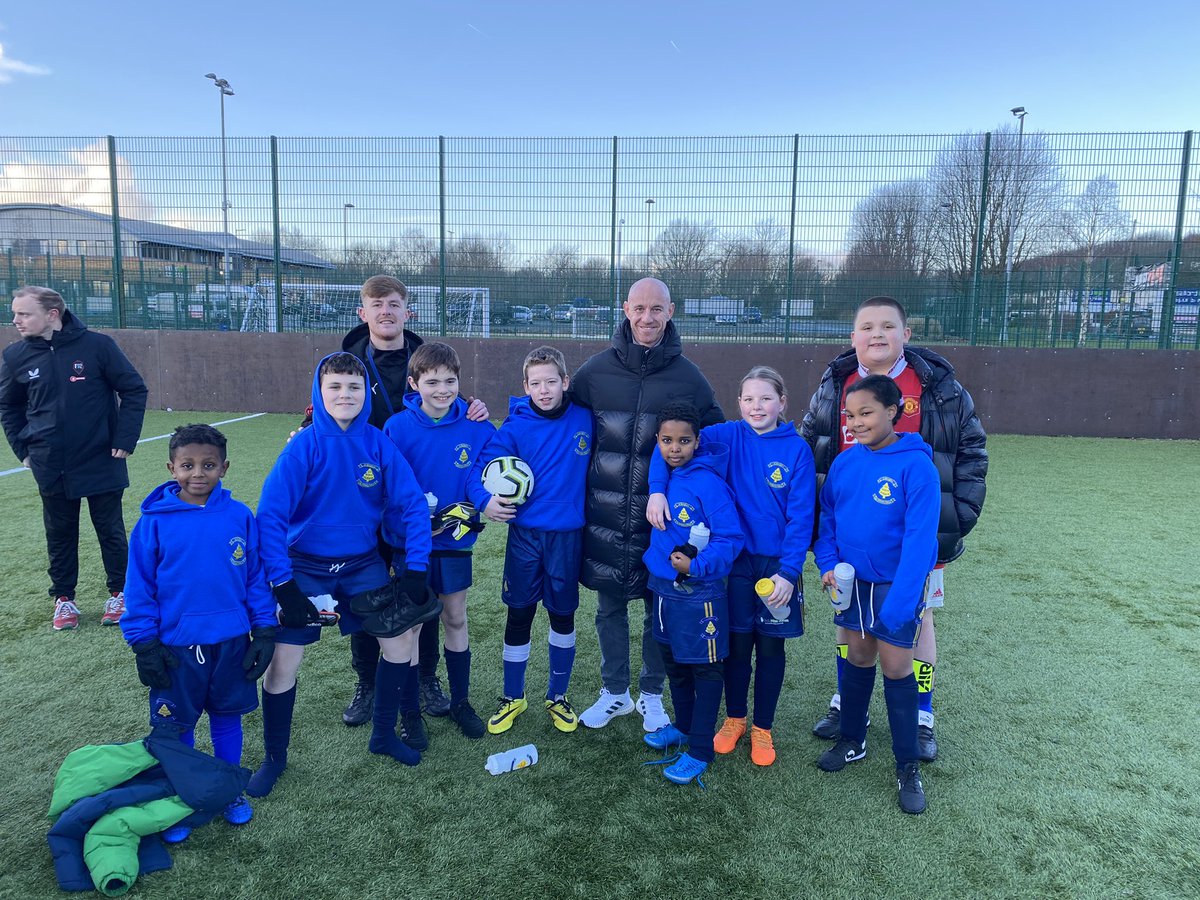 Massive well done to St. Boniface Primary Year 5&amp;6 pupils who attended the <a href="/Foundation92/">Foundation 92</a> Community Champions League tournament today. Promoting engagement in sport within the community. We was lucky enough to meet a Manchester United legend Nicky Butt ⚽️ <a href="/UEFA_Foundation/">UEFA Foundation</a>