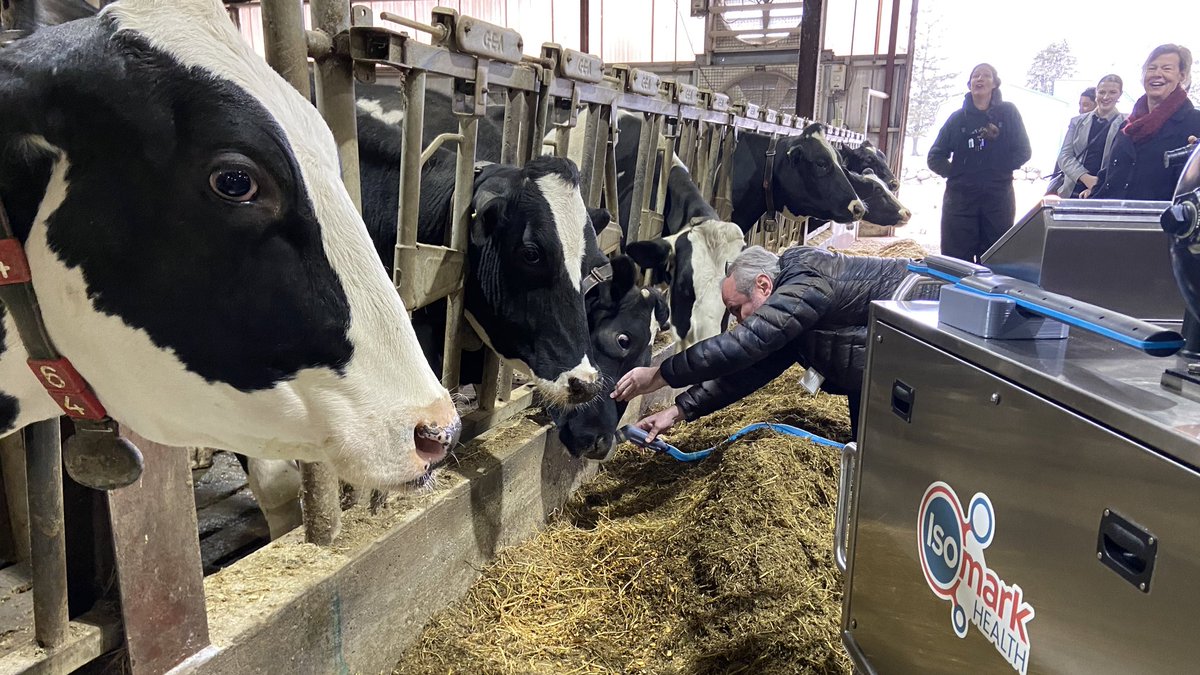 farmcredit's tweet photo. We were proud to join @SenatorBaldwin, @CompeerFinance and @CoBank at 📍Hinchley’s Dairy Farm in Wisconsin to showcase some of the farmer-focused technology made possible by Farm Credit’s investment in Rural Business Investment Companies. https://t.co/MQHCMbe1lR