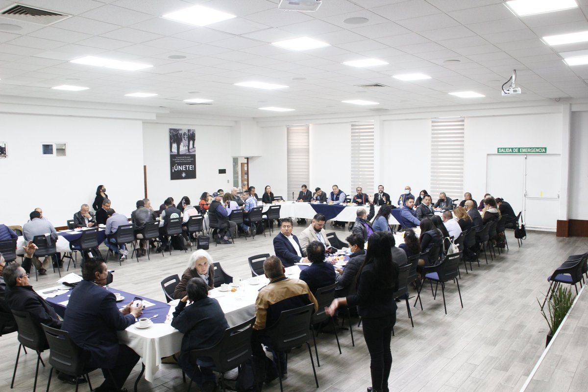 STRMnoticias's tweet photo. #Ahora En el pleno de la @UNT_mx @hernandezjuarez agradece la solidaridad de los sindicatos fraternos y se enaltece la lucha de los trabajadores, además, este gobierno debe hacer la diferencia y los trabajadores debemos acompañarlo https://t.co/vm8nanFWck